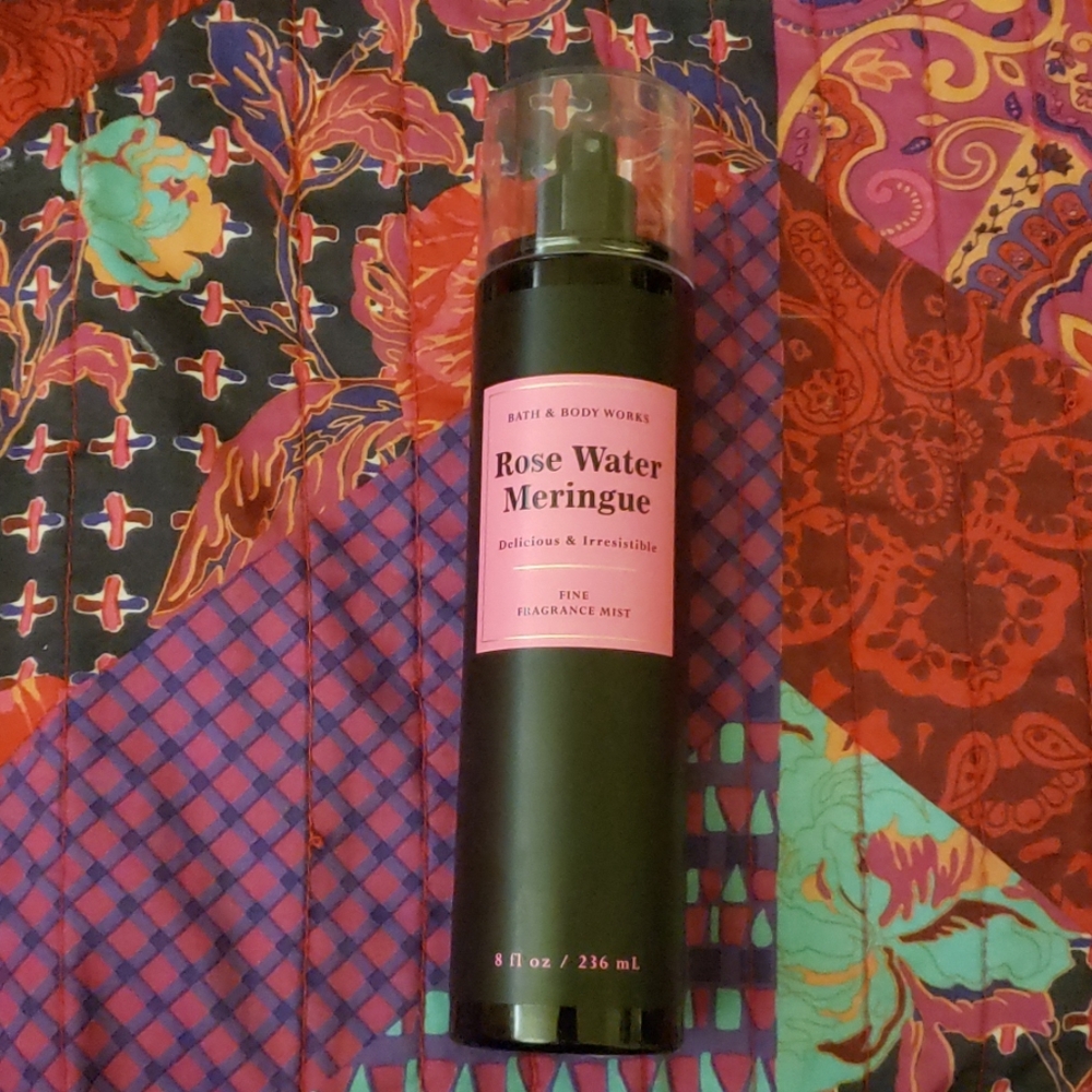 Bath & Body Works Rose water meringue